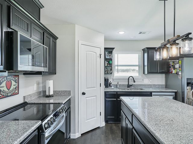 1460 County Road 701, Cleburne, TX 76031