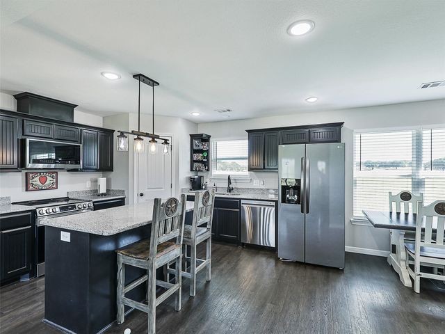 1460 County Road 701, Cleburne, TX 76031