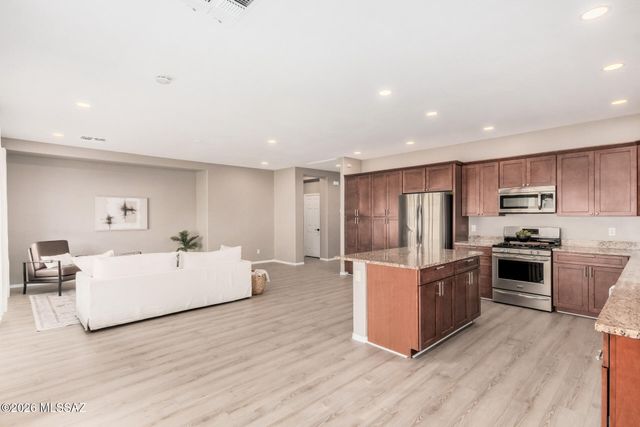 8445 E Ramona Madera Lane, Tucson, AZ 85747