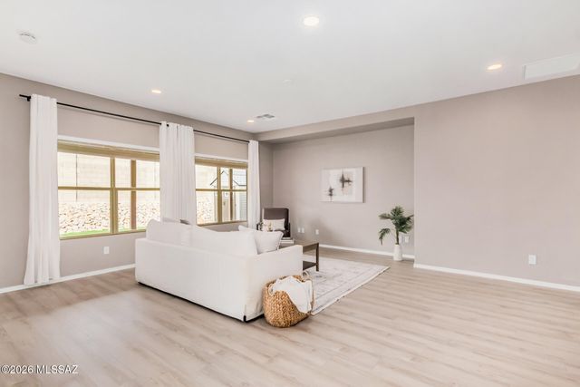 8445 E Ramona Madera Lane, Tucson, AZ 85747