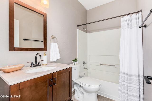 8445 E Ramona Madera Lane, Tucson, AZ 85747