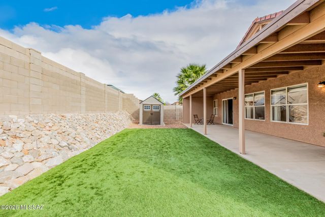 8445 E Ramona Madera Lane, Tucson, AZ 85747