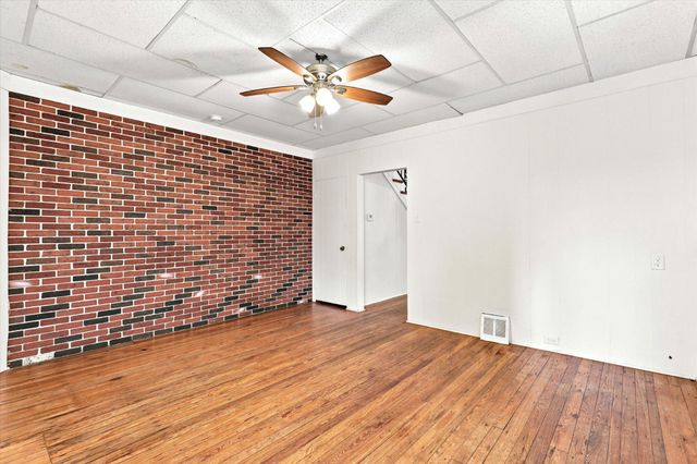 223 WENDOVER ST, Philadelphia, PA 19128