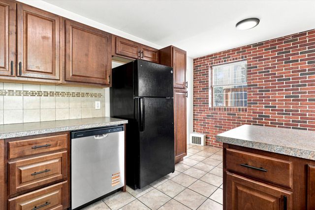 223 WENDOVER ST, Philadelphia, PA 19128