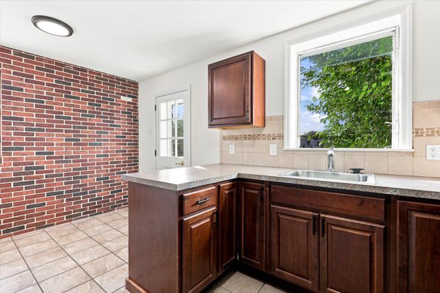 223 WENDOVER ST, Philadelphia, PA 19128