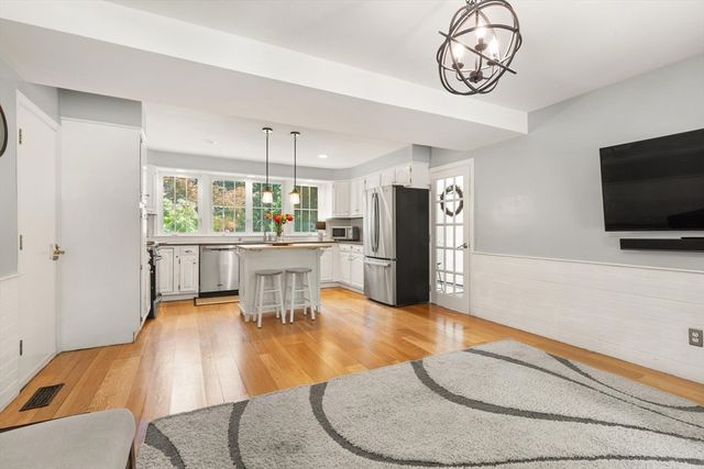 220 Old Lancaster Rd, Sudbury, MA 01776