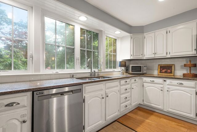 220 Old Lancaster Rd, Sudbury, MA 01776