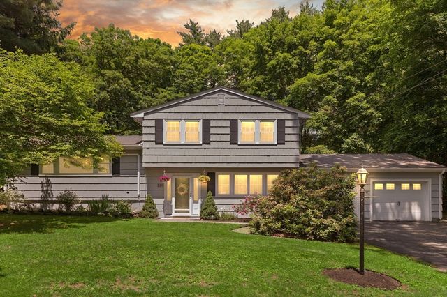 220 Old Lancaster Rd, Sudbury, MA 01776