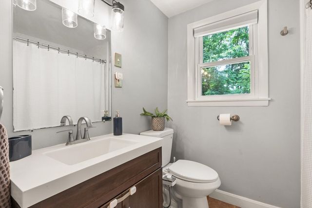 220 Old Lancaster Rd, Sudbury, MA 01776