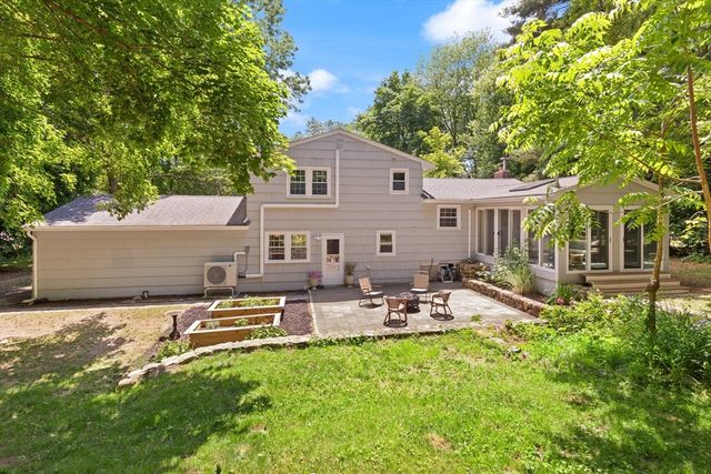 220 Old Lancaster Rd, Sudbury, MA 01776