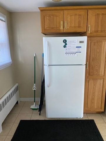 50 Neillian St 1, Bedford, MA 01730