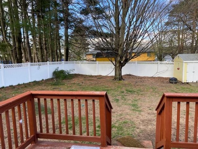 50 Neillian St 1, Bedford, MA 01730