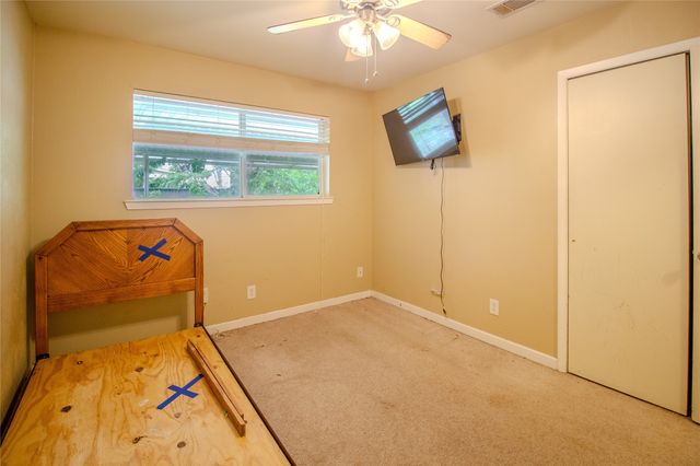 1805 Bardfield Avenue, Garland, TX 75041