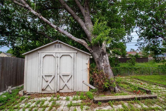 1805 Bardfield Avenue, Garland, TX 75041