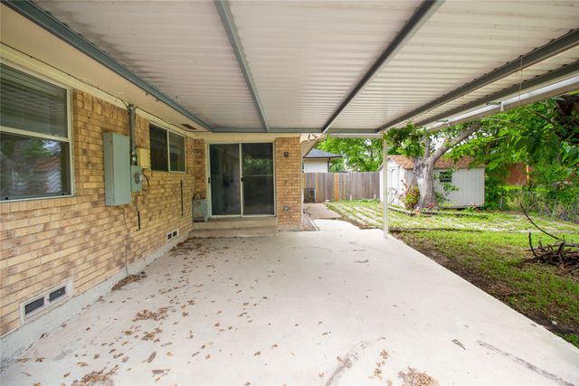 1805 Bardfield Avenue, Garland, TX 75041