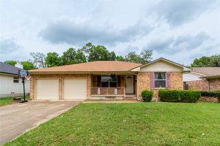 1805 Bardfield Avenue, Garland, TX 75041