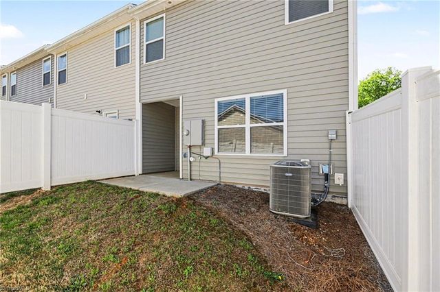 3801 Buckskin Way, Greensboro, NC 27405