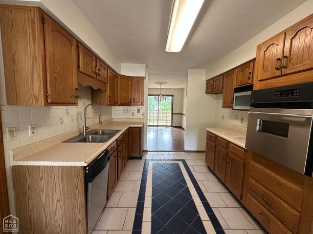 76 Bayview Drive, Mountain Home, AR 72653