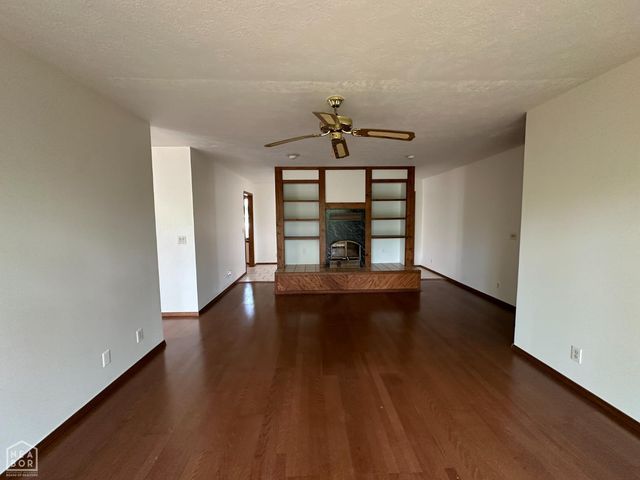 76 Bayview Drive, Mountain Home, AR 72653