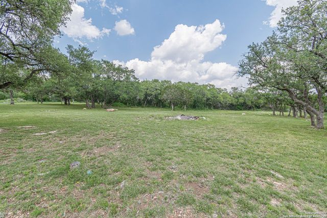 145 County Road 2725, Mico, TX 78056
