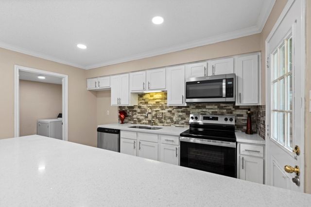 7939 Kendalia Drive, Houston, TX 77036