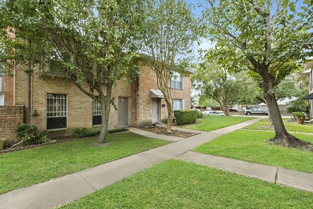 7939 Kendalia Drive, Houston, TX 77036