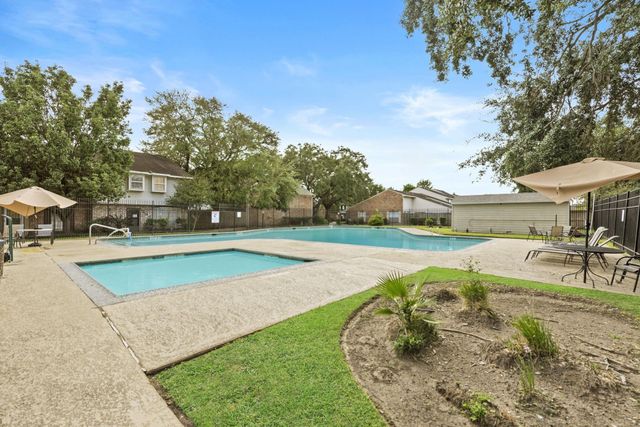 7939 Kendalia Drive, Houston, TX 77036