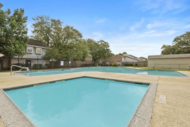 7939 Kendalia Drive, Houston, TX 77036