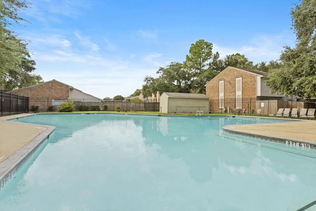 7939 Kendalia Drive, Houston, TX 77036