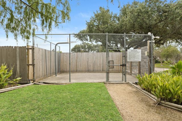 7939 Kendalia Drive, Houston, TX 77036