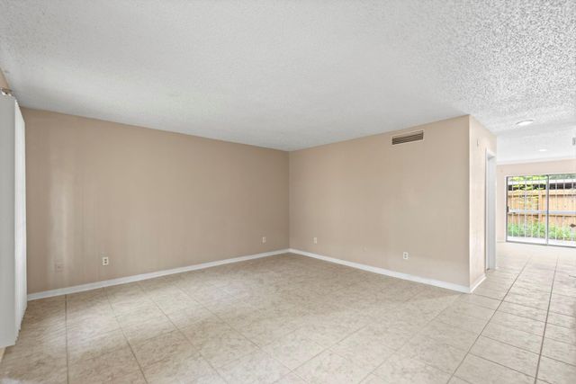 7939 Kendalia Drive, Houston, TX 77036