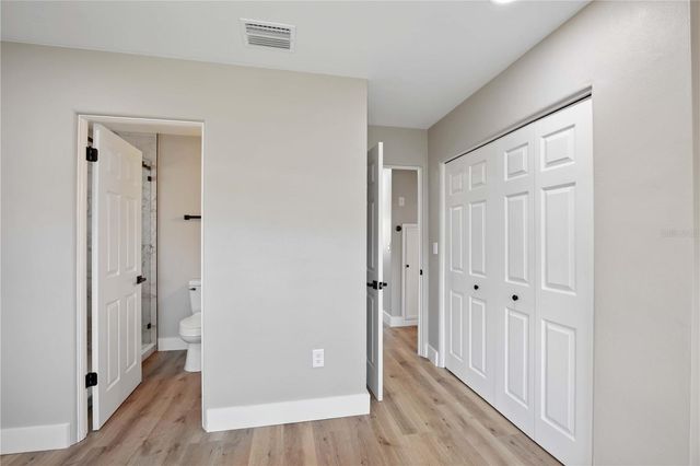 2770 WOOD STREET, Sarasota, FL 34237