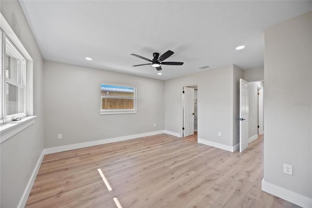 2770 WOOD STREET, Sarasota, FL 34237