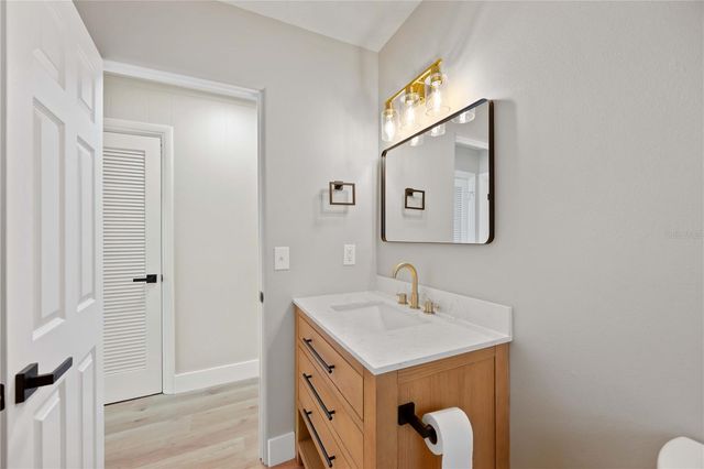 2770 WOOD STREET, Sarasota, FL 34237