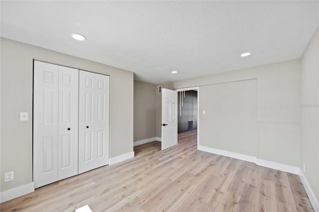 2770 WOOD STREET, Sarasota, FL 34237