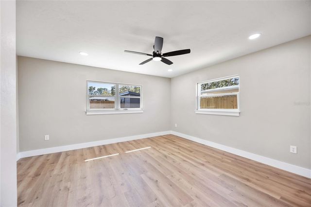 2770 WOOD STREET, Sarasota, FL 34237