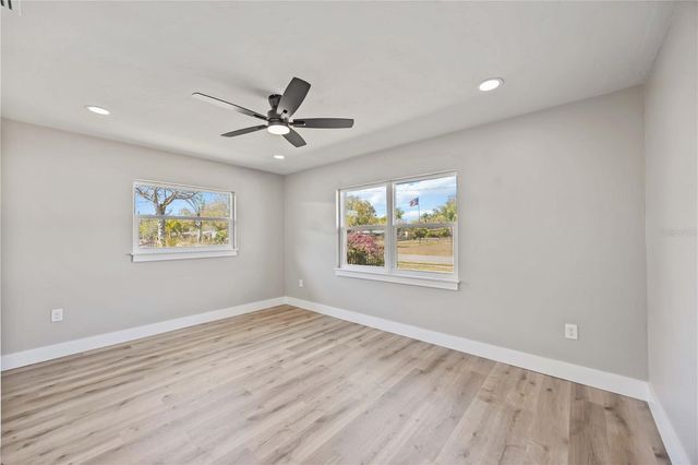 2770 WOOD STREET, Sarasota, FL 34237