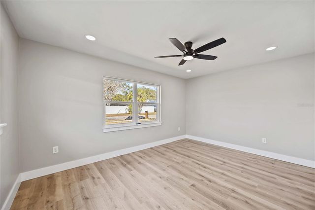 2770 WOOD STREET, Sarasota, FL 34237