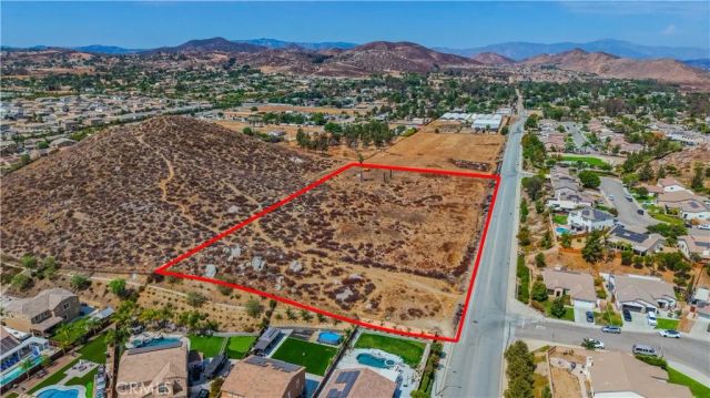 26259 Corson, Menifee, CA 92584