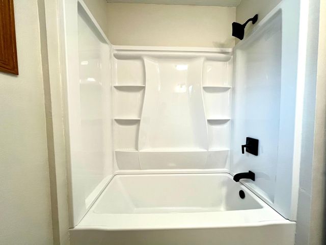 926 N Aurdal Avenue, Fergus Falls, MN 56537