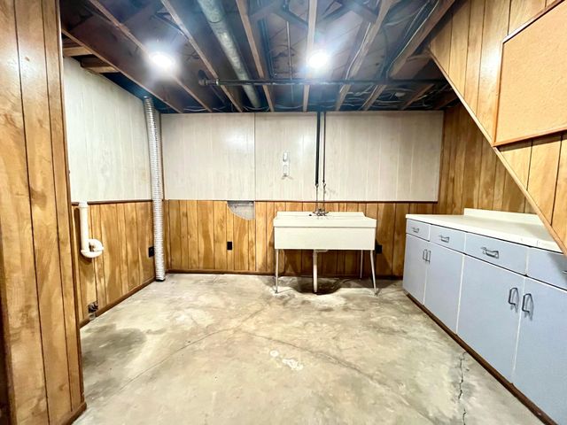 926 N Aurdal Avenue, Fergus Falls, MN 56537