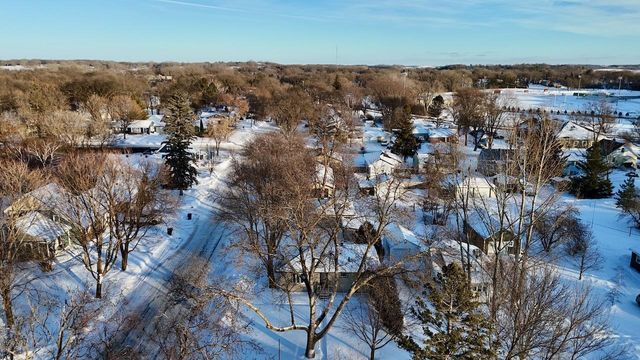 926 N Aurdal Avenue, Fergus Falls, MN 56537