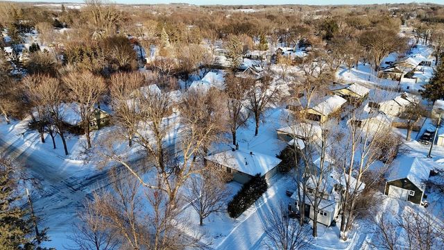 926 N Aurdal Avenue, Fergus Falls, MN 56537