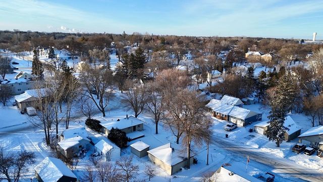 926 N Aurdal Avenue, Fergus Falls, MN 56537
