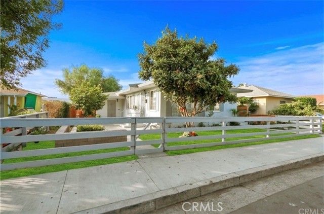 304 E Erna, La Habra, CA 90631