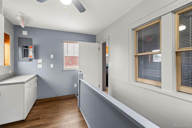 5920 Chase Road, Dearborn, MI 48126