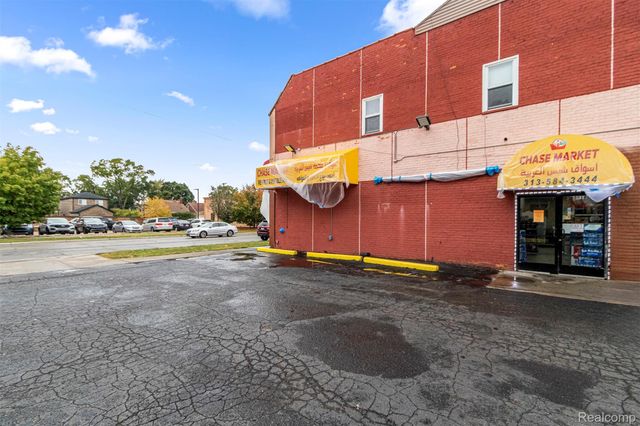 5920 Chase Road, Dearborn, MI 48126