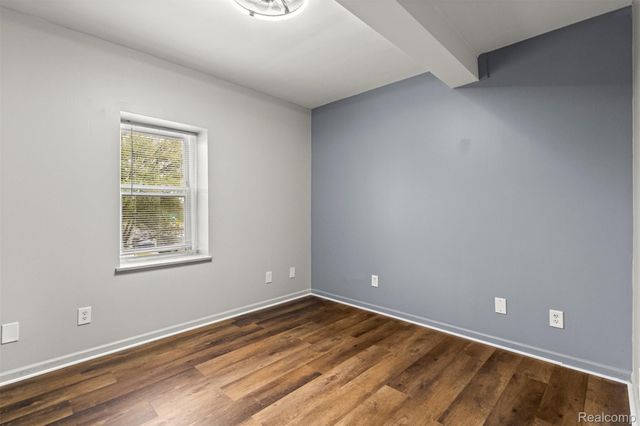 5920 Chase Road, Dearborn, MI 48126