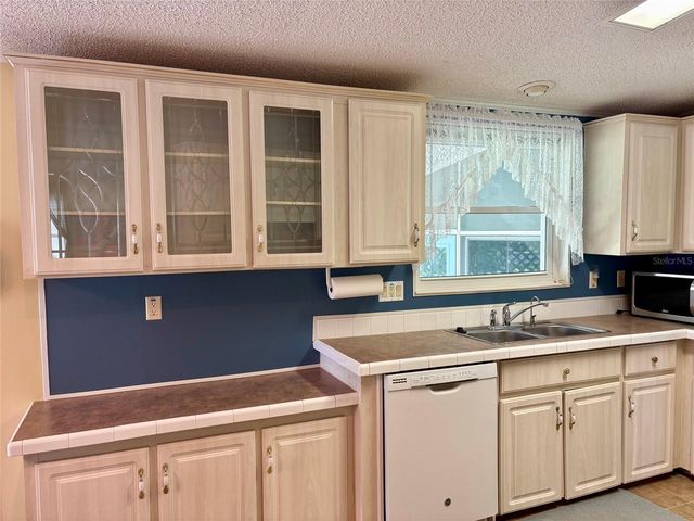 6107 GRAND OAKS DRIVE SE, Winter Haven, FL 33884