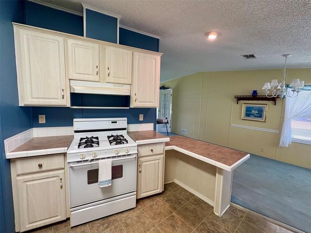 6107 GRAND OAKS DRIVE SE, Winter Haven, FL 33884
